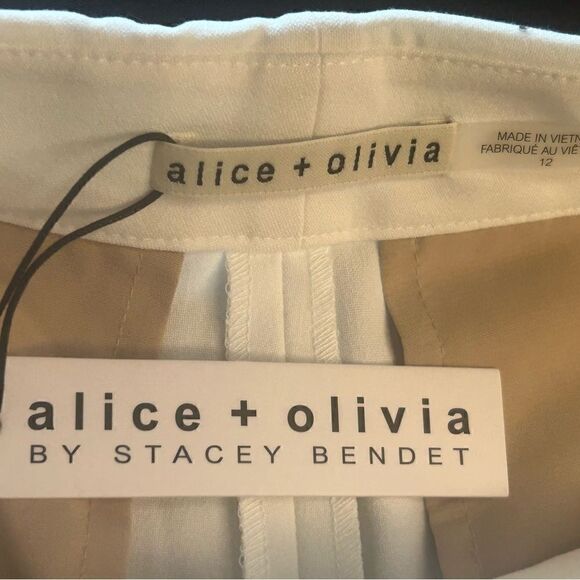 Alice & Olivia Chad Asymmetrical Short In White size 12 NWT - Picture 9 of 10
